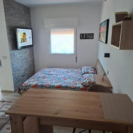 House, 5 Minutes From The Beach-garden
